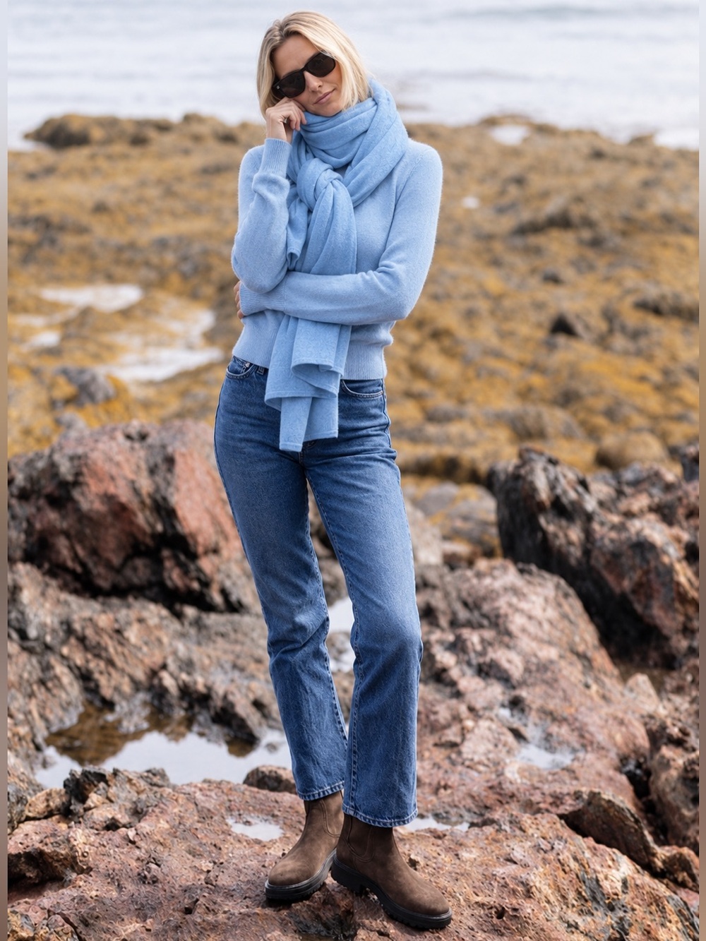J. McLaughlin Cashmere Harriet scarf wrap blue Julia amory cos kujten